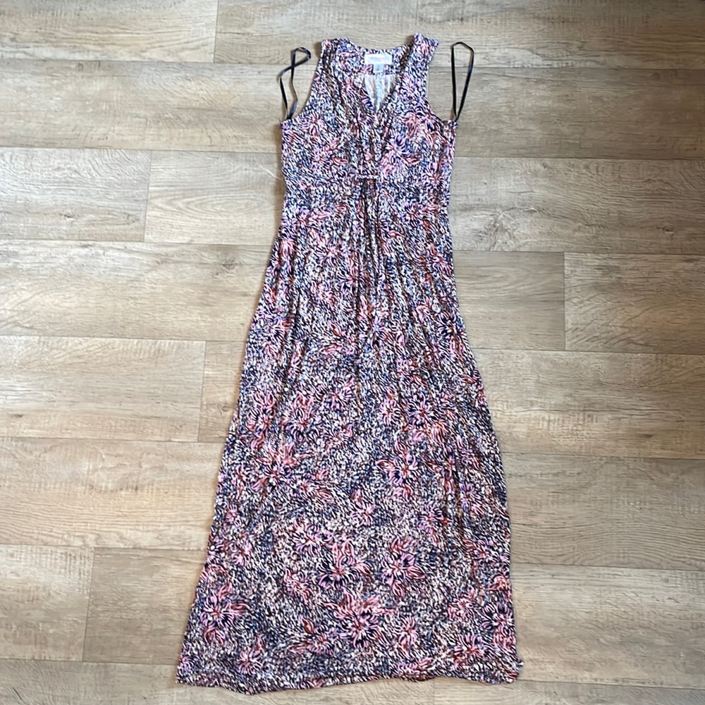 Floral patterned maternity maxi dress